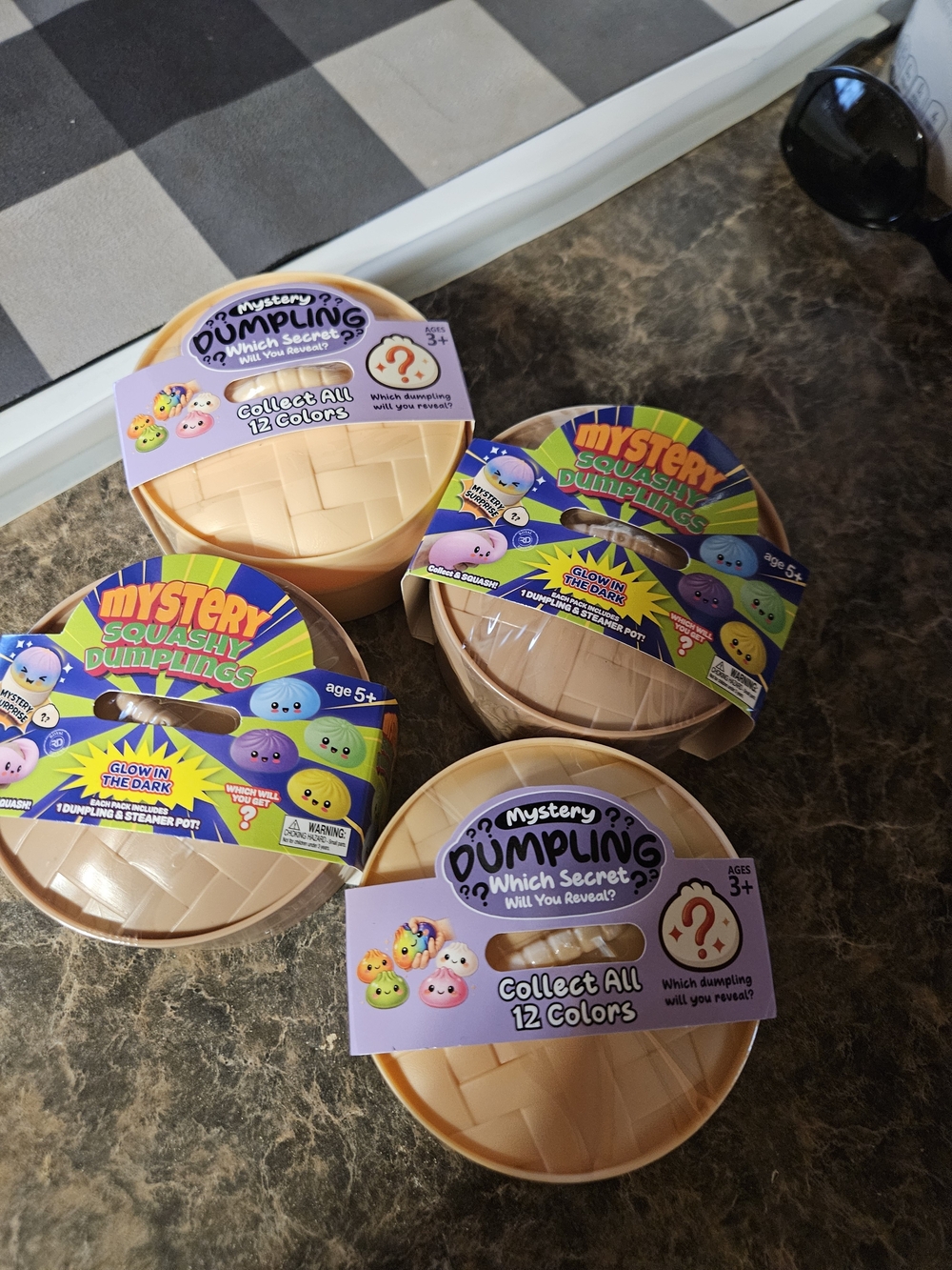 Mystery Dumpling Squashy Collectible Toy Set - Beige Steamer Pots